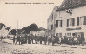 Le Petit-Tremblay, vers les années 1910, où demeurent Emile Hernu et sa famille.