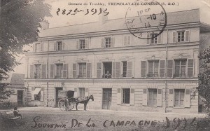 La demeure de la famille Toutain, pour laquelle Jean Reynier travaille comme jardinier, vers 1914.